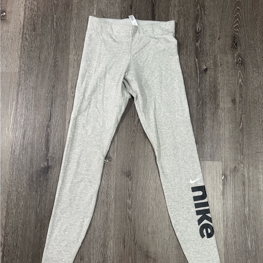 Nike women Light Gray Leggings